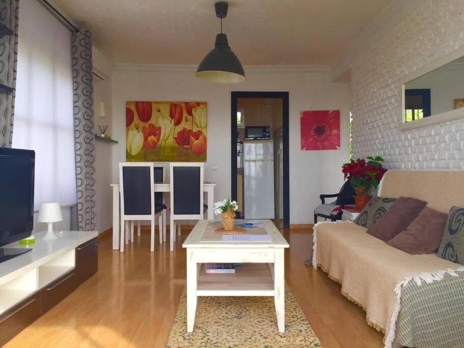 Acogedor Piso Con Vista Al Mar Benalmádena